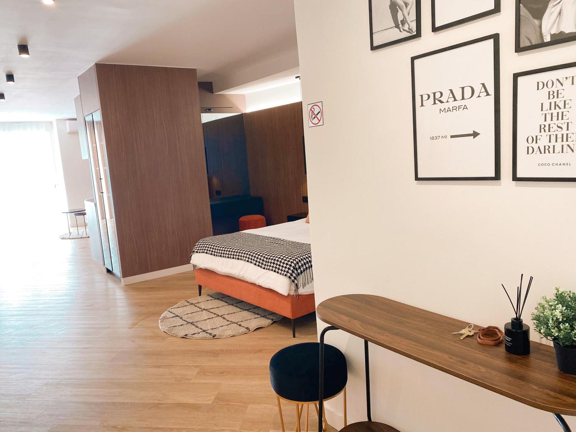 Zeus Apartment Торемолинос Екстериор снимка